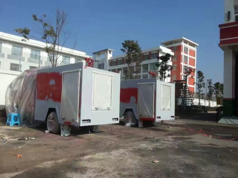 東營我 公司給云南昭通鄉(xiāng)鎮(zhèn)消防隊維修翻新消防車輛